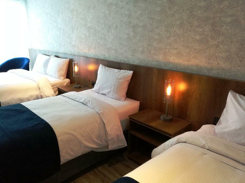 Hotel Cafe 4*